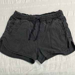 LuluLemon size 8 shorts